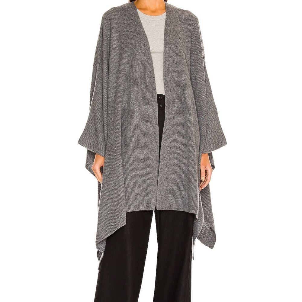 Weekend Stories Poncho